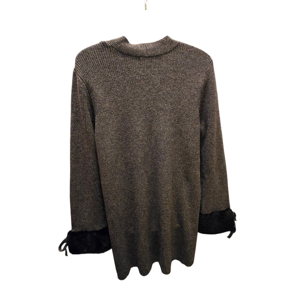 NIC+ZOE Charcoal V-Neck Sweater - Picture 5 of 7